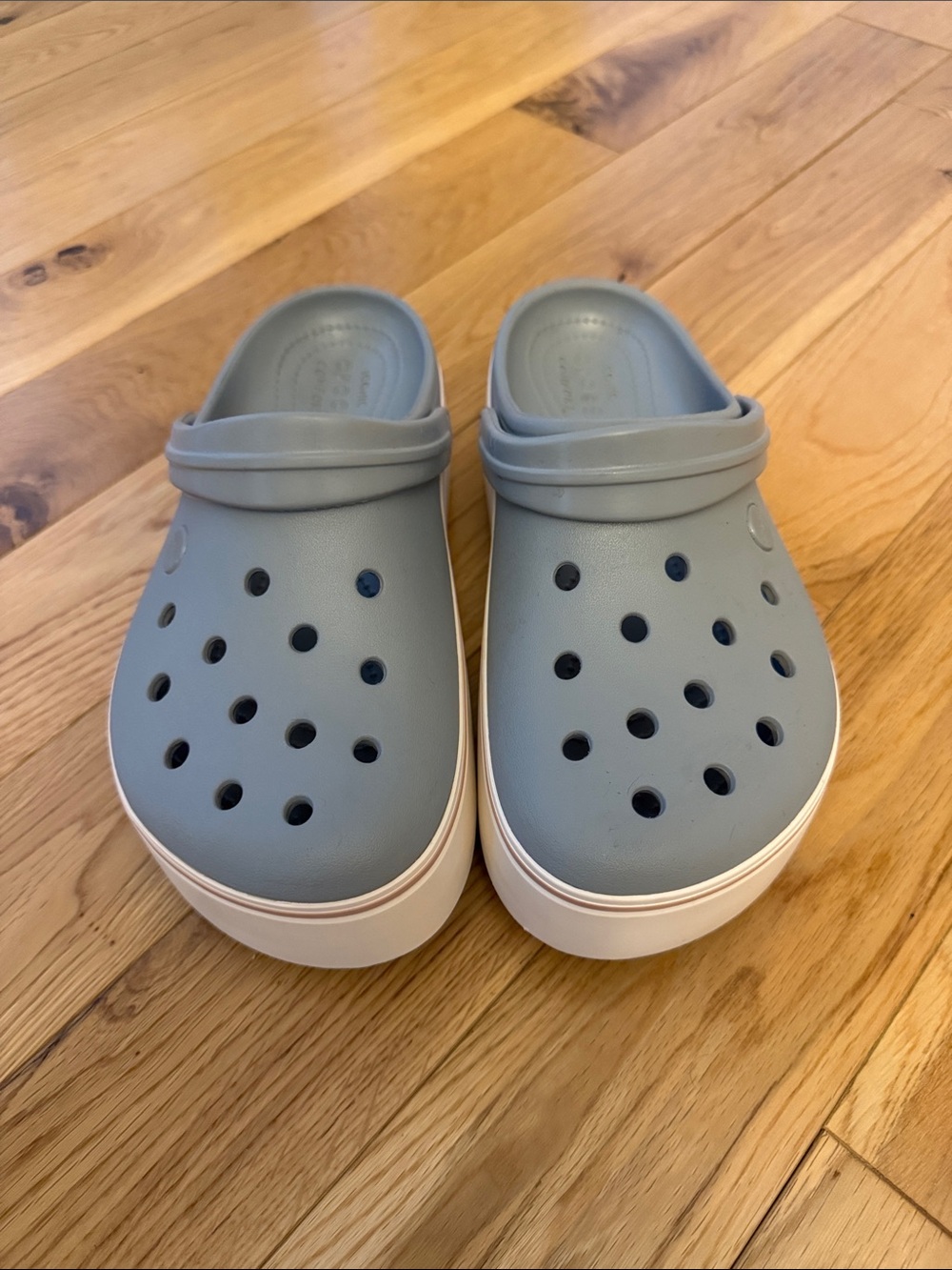 NWOT Croc Clog Slip-On in Light Gray - Picture 2 of 6
